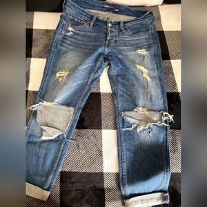 Hollister boyfriend jeans 💙